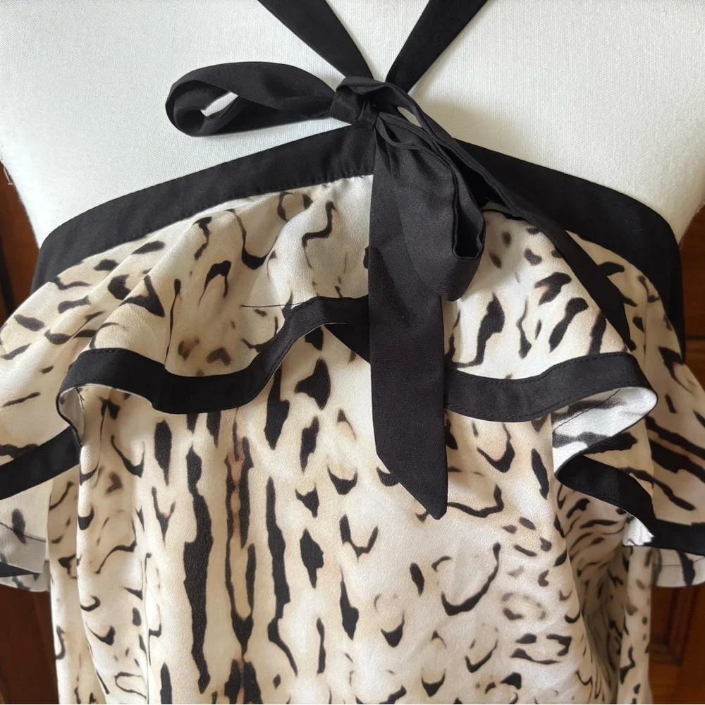 Guess Grayson Ruffle Top - Picture 3 of 8